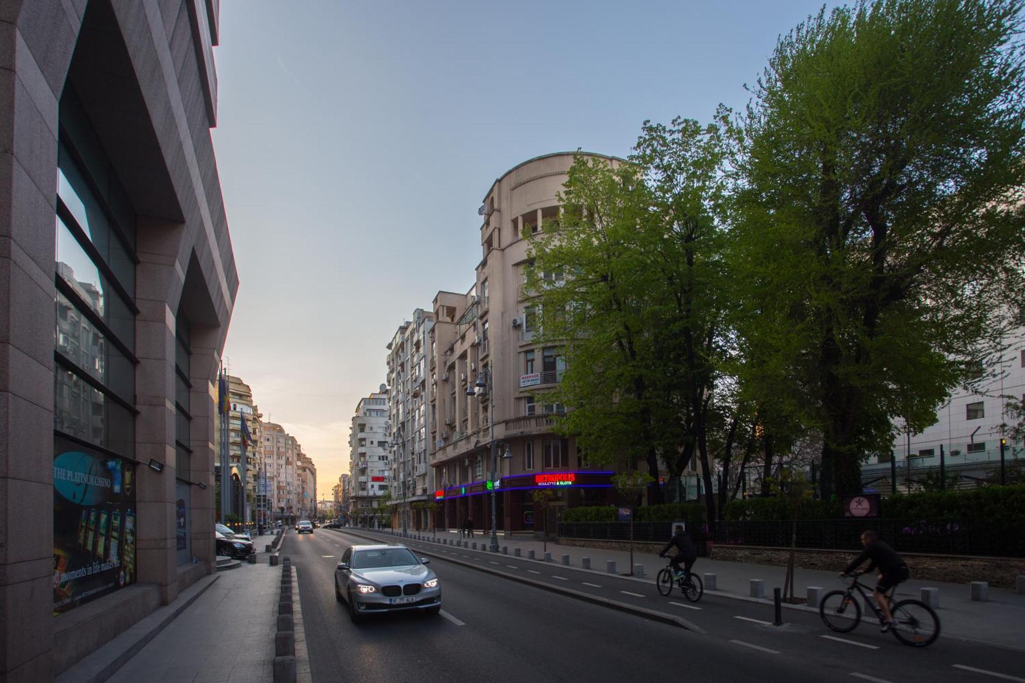 Eclectic 3 Bedroom Calea Victoriei By Urbanesq Bucureşti Ngoại thất bức ảnh