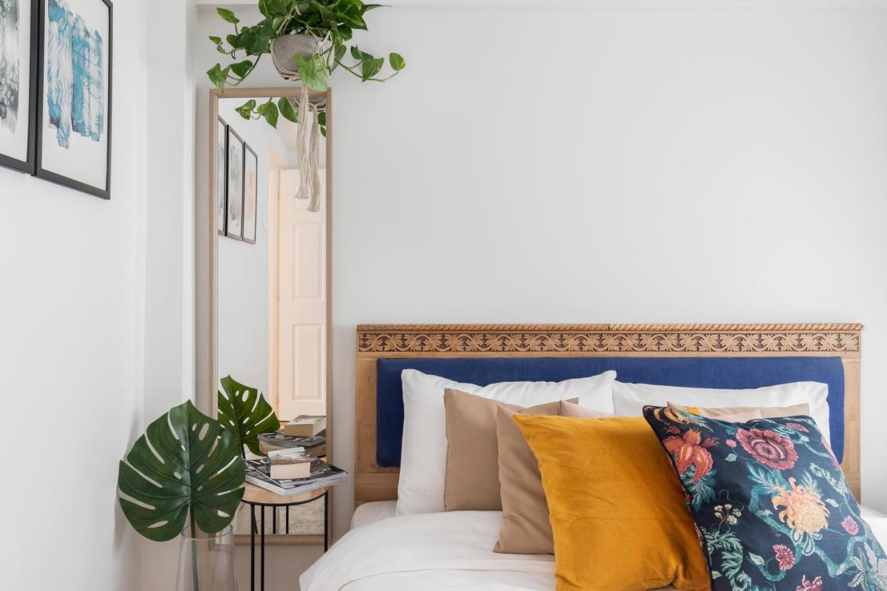 Eclectic 3 Bedroom Calea Victoriei By Urbanesq Bucureşti Ngoại thất bức ảnh