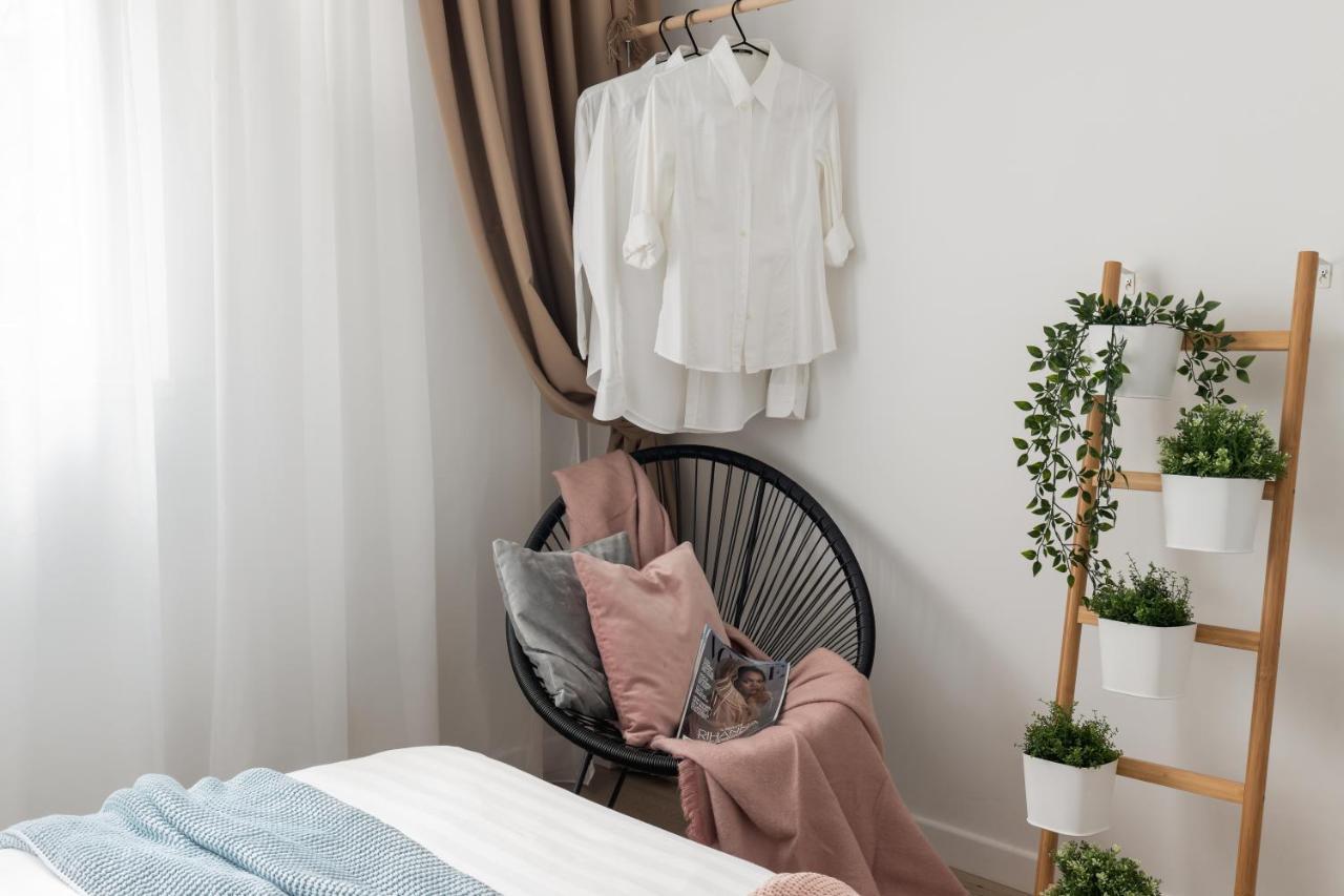 Eclectic 3 Bedroom Calea Victoriei By Urbanesq Bucureşti Ngoại thất bức ảnh